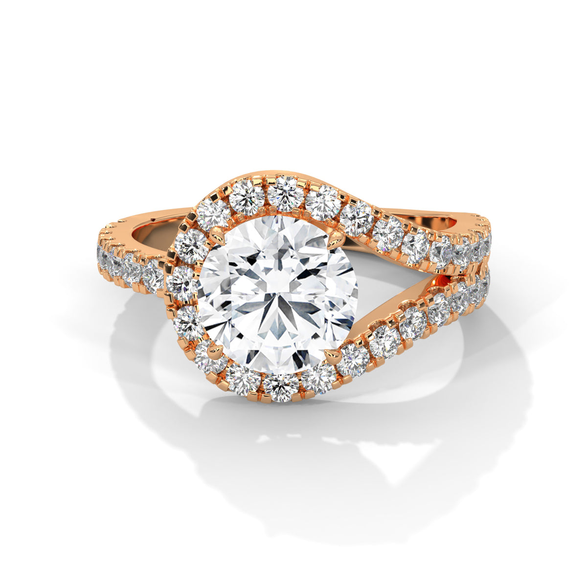 Rose gold ring with a large diamond and smaller diamonds on a white background, featuring the brand 'Lunea'.